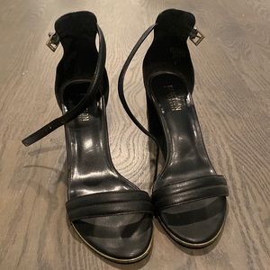 Beautiful embroidered stacked heel, black sandals. Size 8